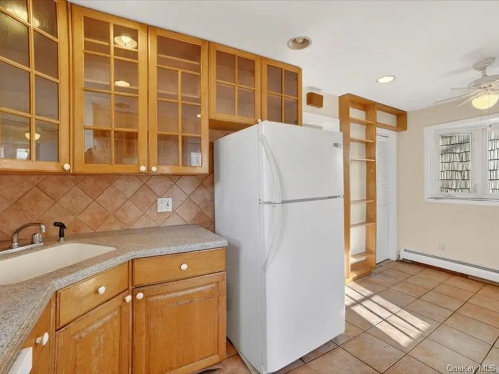 2894 Wellman Avenue Bronx NY 10461