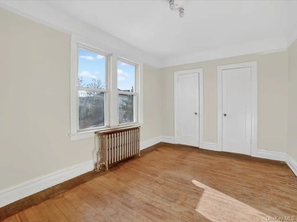 2894 Wellman Avenue Bronx NY 10461