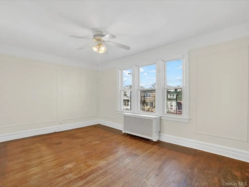 2894 Wellman Avenue Bronx NY 10461