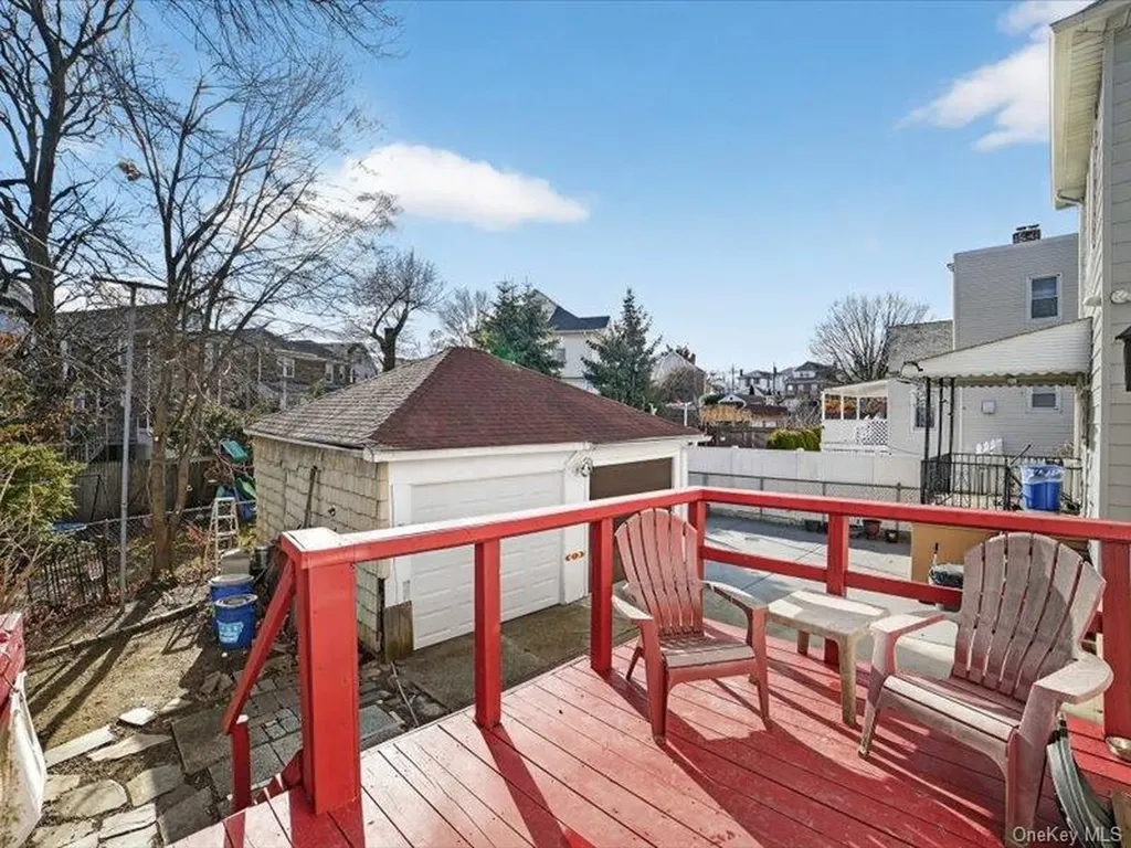 2894 Wellman Avenue Bronx NY 10461