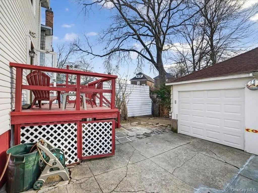 2894 Wellman Avenue Bronx NY 10461