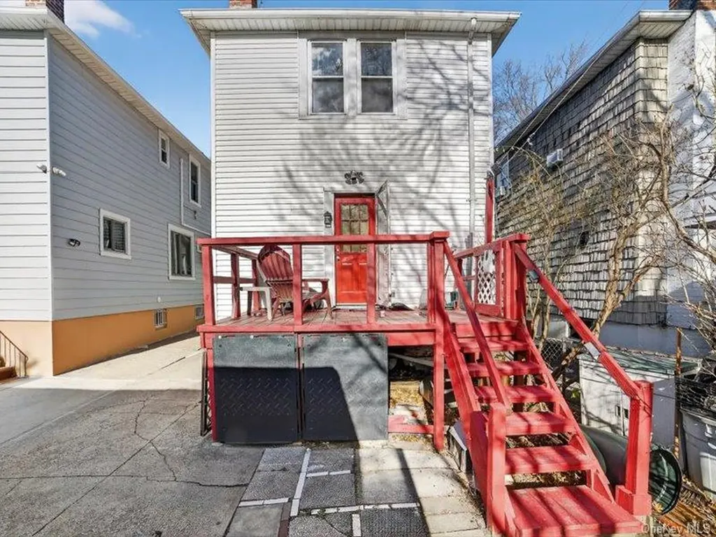 2894 Wellman Avenue Bronx NY 10461