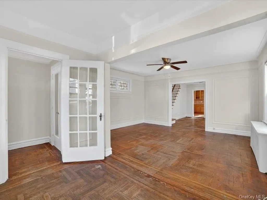 2894 Wellman Avenue Bronx NY 10461