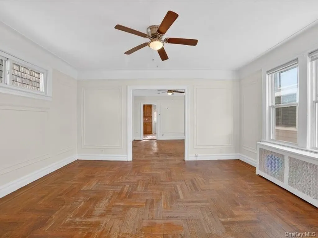 2894 Wellman Avenue Bronx NY 10461