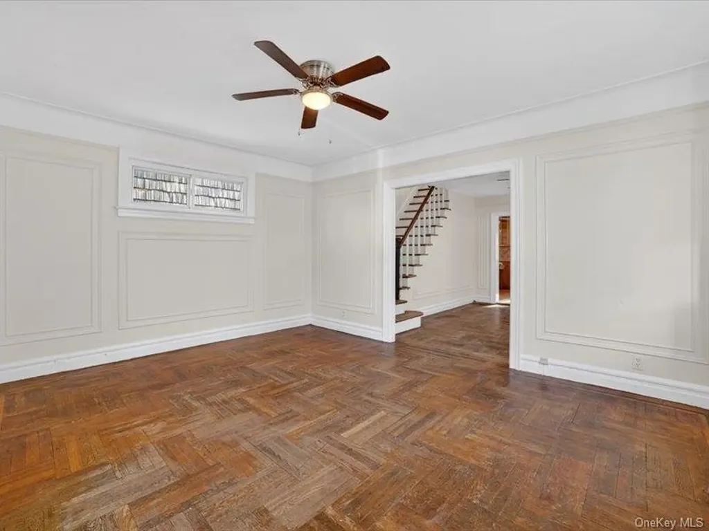 2894 Wellman Avenue Bronx NY 10461