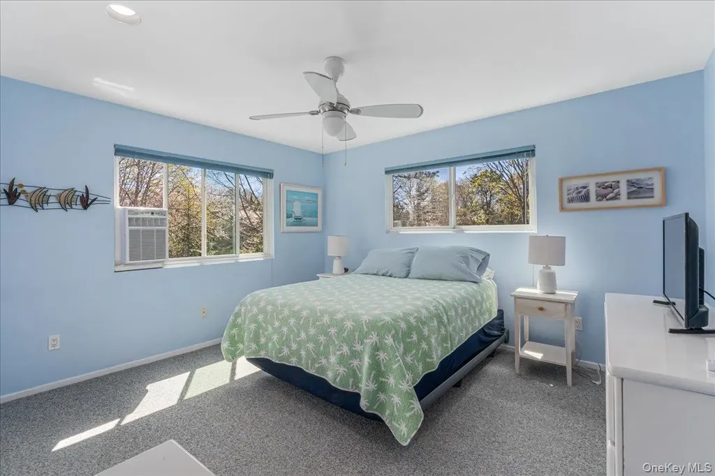 Westhampton NY 11977