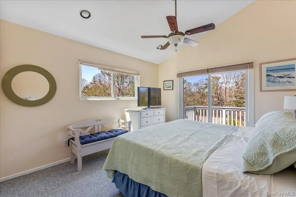 Westhampton NY 11977