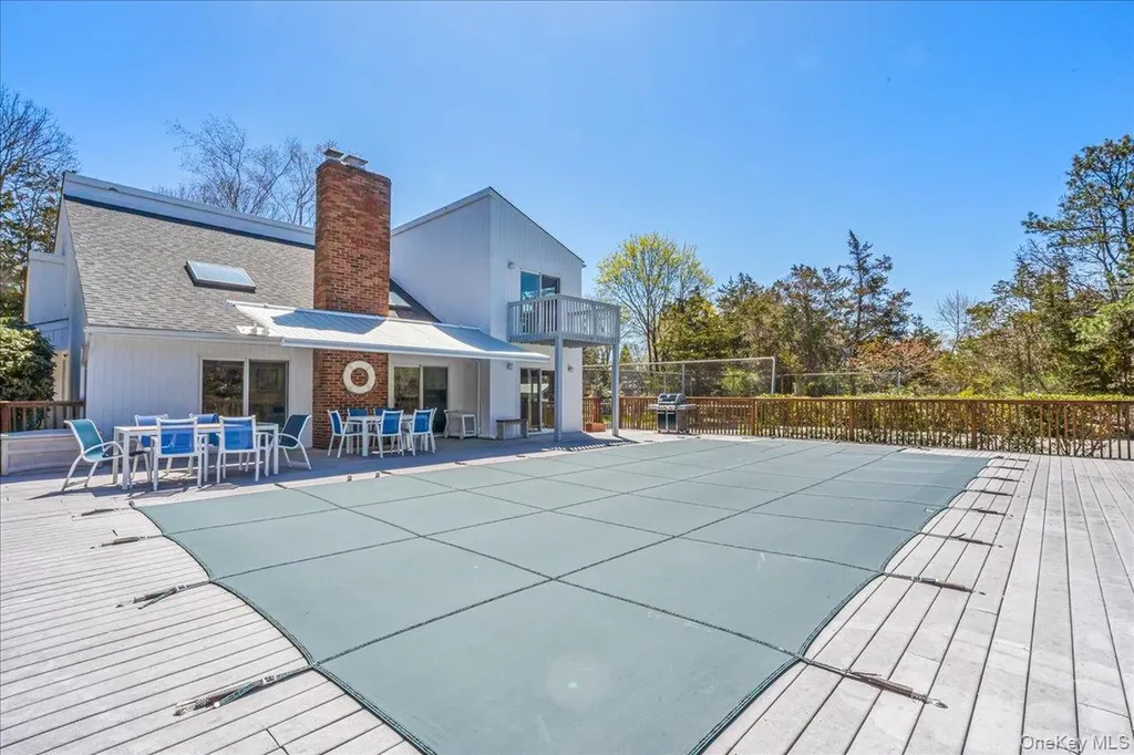 Westhampton NY 11977