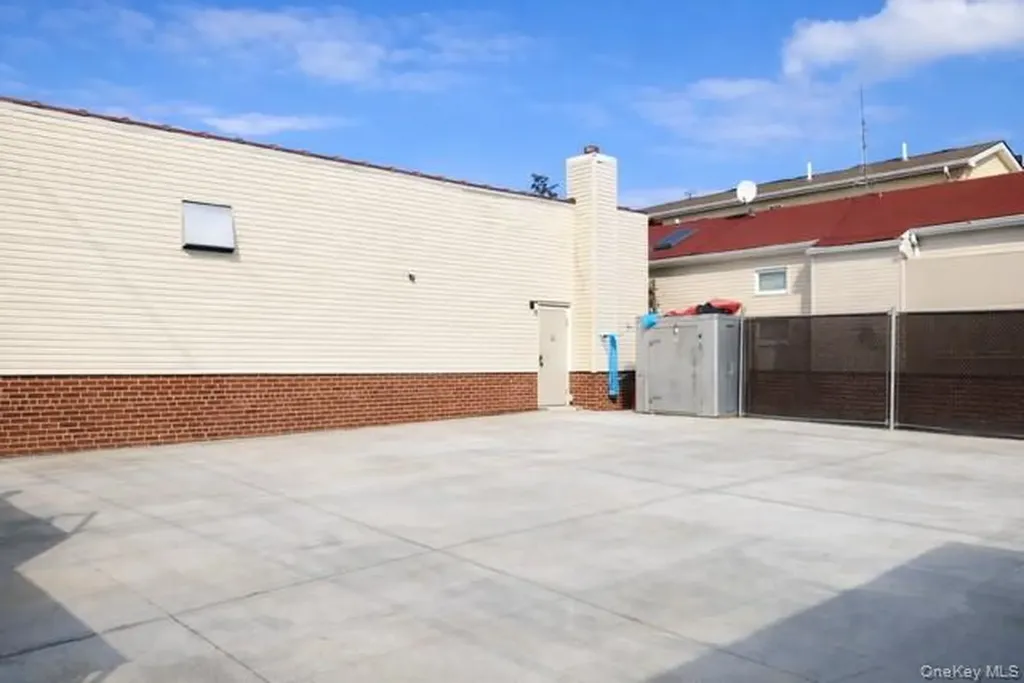 3200 Schley Avenue Bronx NY 10465