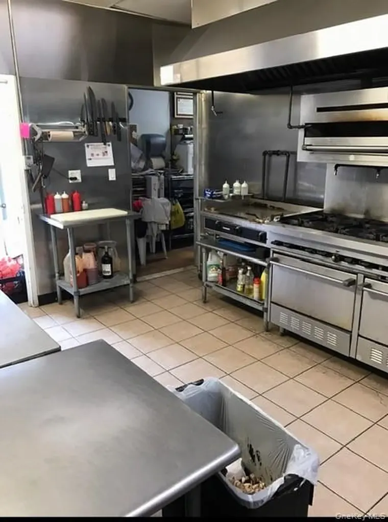 3200 Schley Avenue Bronx NY 10465