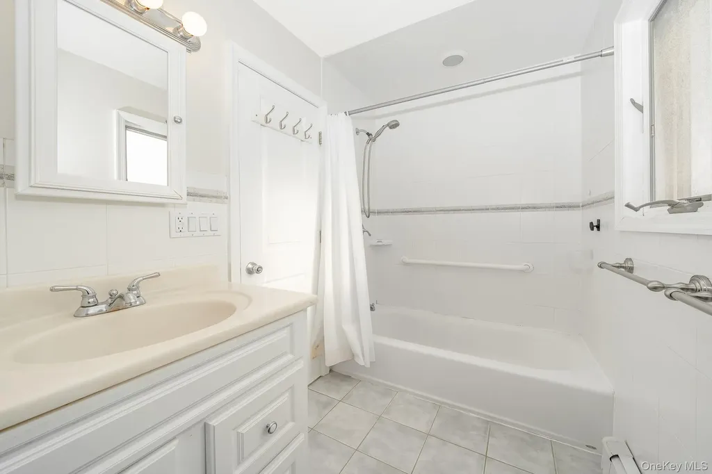 15 Chadwick Road Syosset NY 11791