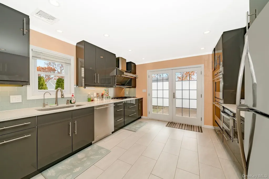 15 Chadwick Road Syosset NY 11791
