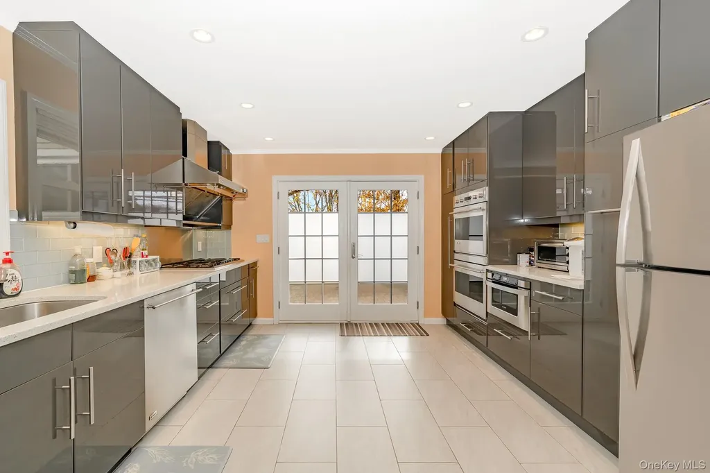 15 Chadwick Road Syosset NY 11791