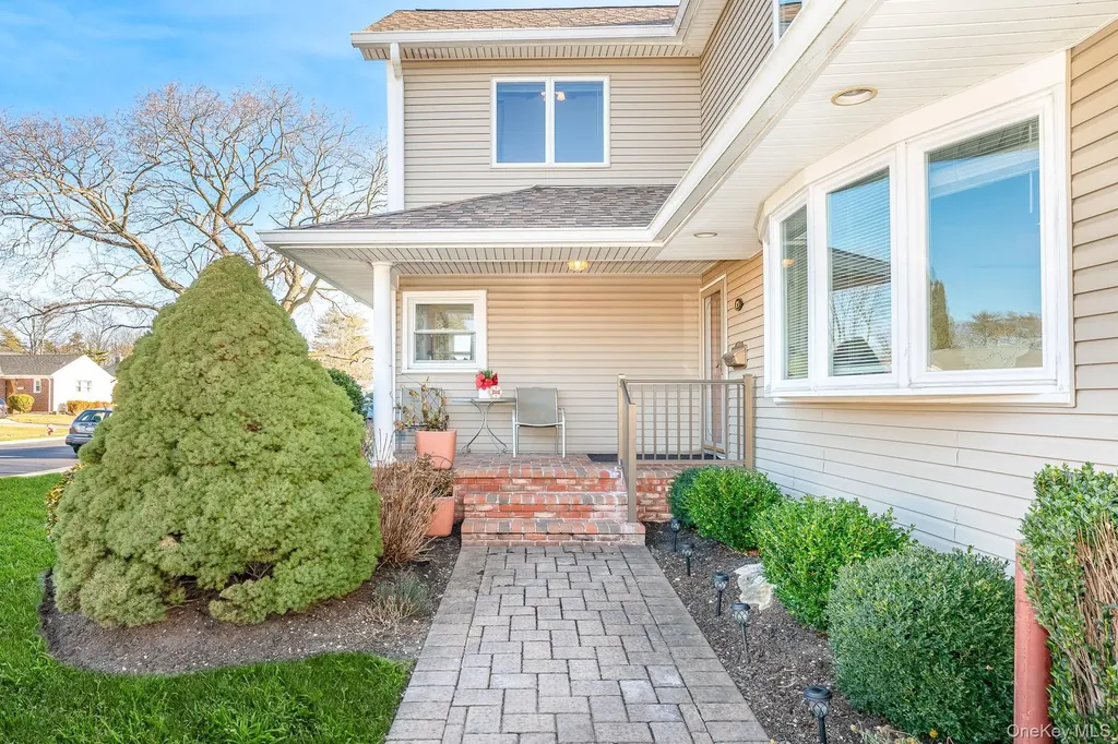 15 Chadwick Road Syosset NY 11791