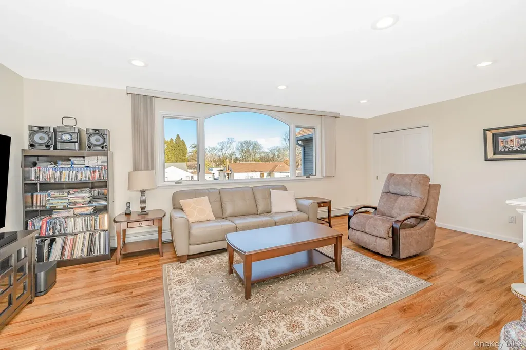 15 Chadwick Road Syosset NY 11791