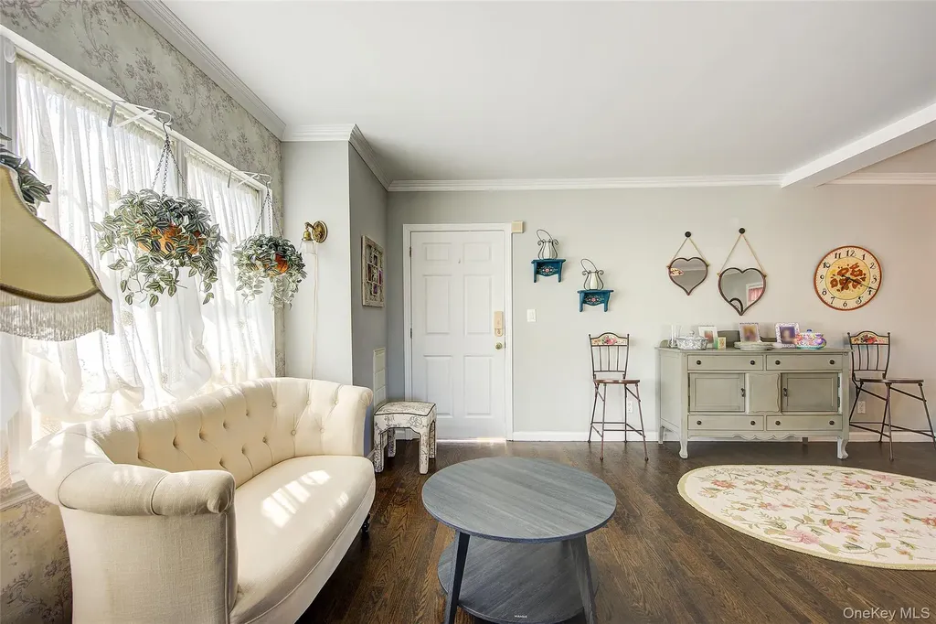 168-03 Powells Cove Boulevard Beechhurst NY 11357