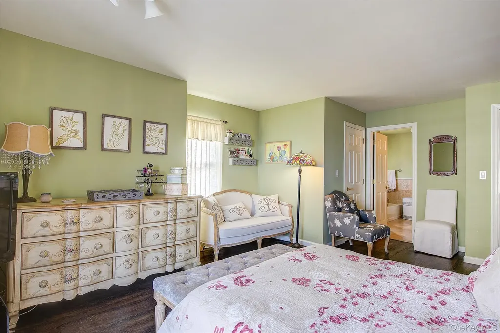 168-03 Powells Cove Boulevard Beechhurst NY 11357