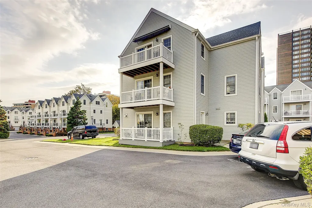 168-03 Powells Cove Boulevard Beechhurst NY 11357
