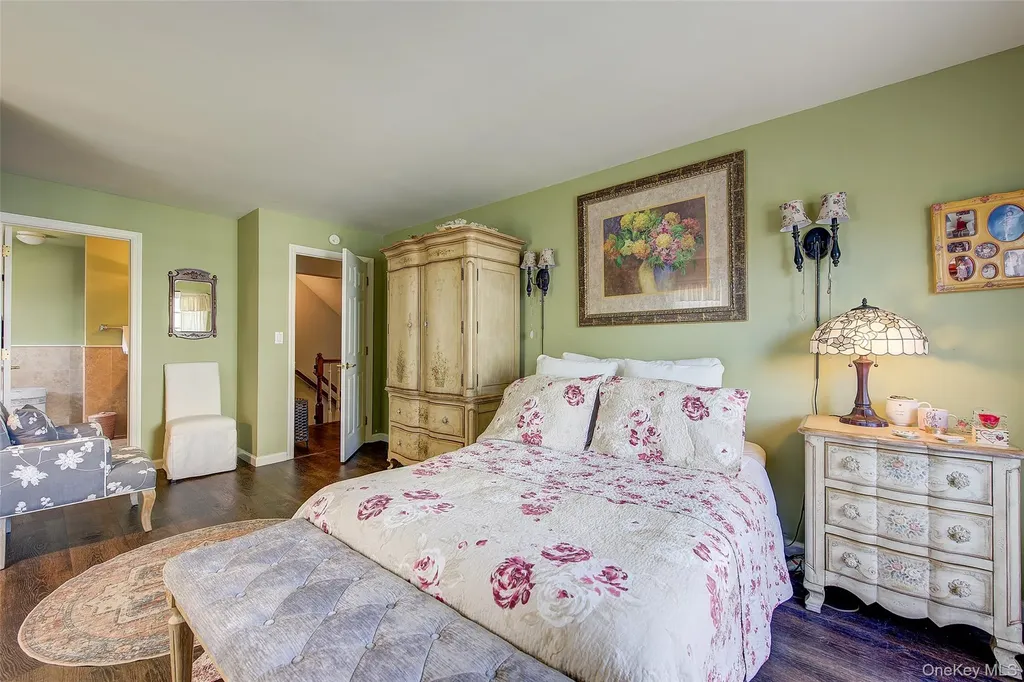 168-03 Powells Cove Boulevard Beechhurst NY 11357
