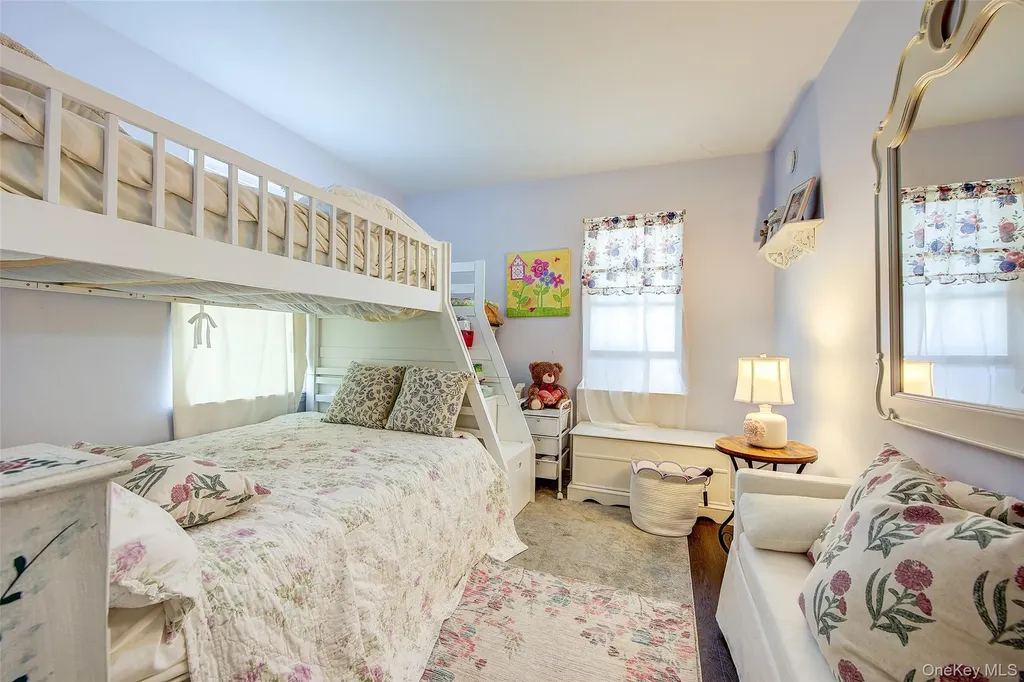 168-03 Powells Cove Boulevard Beechhurst NY 11357