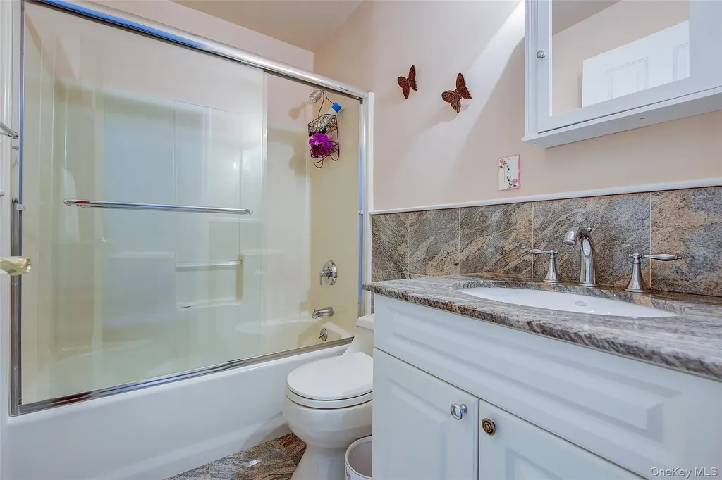 168-03 Powells Cove Boulevard Beechhurst NY 11357