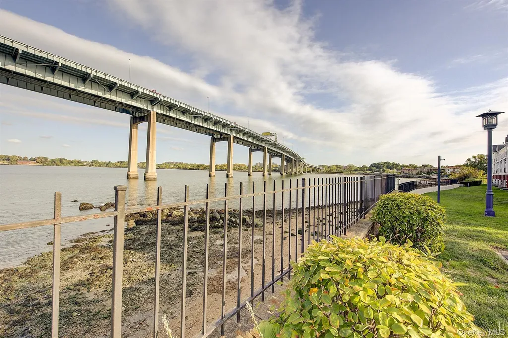 168-03 Powells Cove Boulevard Beechhurst NY 11357