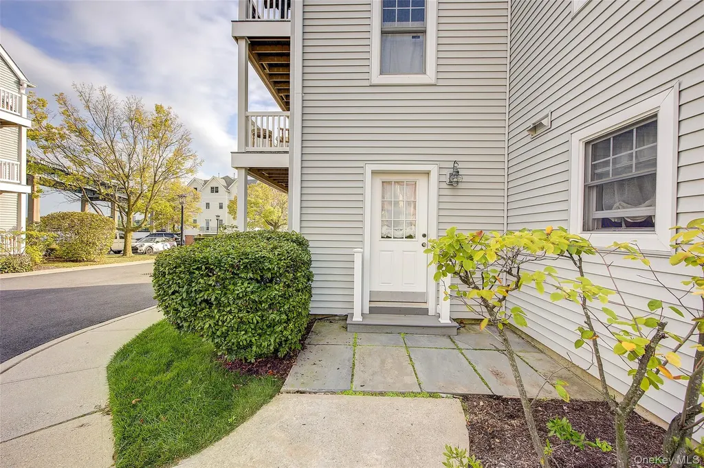 168-03 Powells Cove Boulevard Beechhurst NY 11357