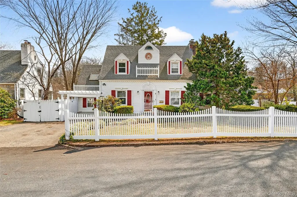 7 Winthrop Lane Scarsdale NY 10583