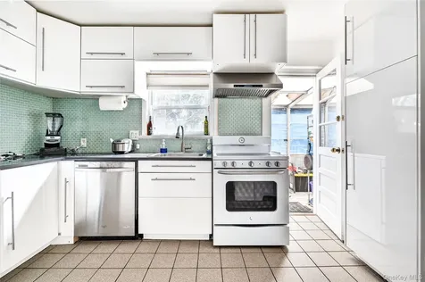 7 Winthrop Lane Scarsdale NY 10583