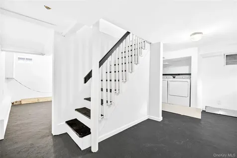 7 Winthrop Lane Scarsdale NY 10583