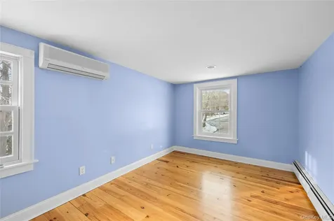 232 N Country Road Mount Sinai NY 11766