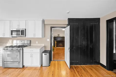 232 N Country Road Mount Sinai NY 11766