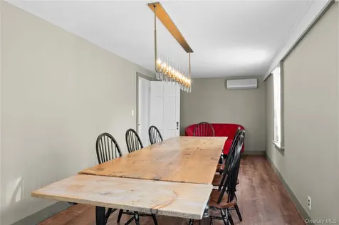 232 N Country Road Mount Sinai NY 11766