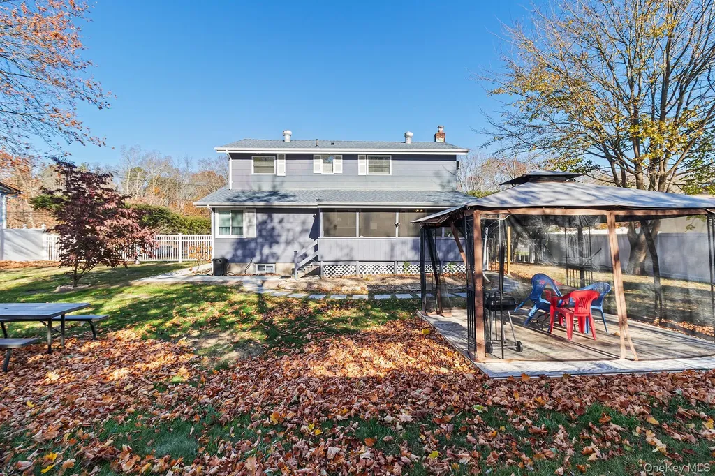 164 Colonial Springs Road Wheatley Heights NY 11798