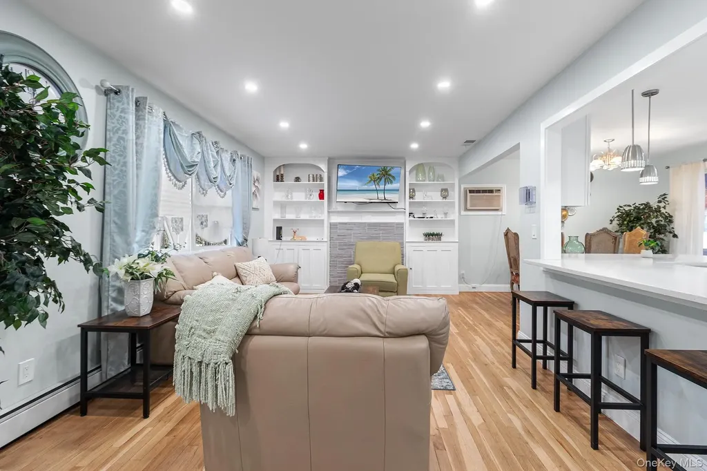 164 Colonial Springs Road Wheatley Heights NY 11798
