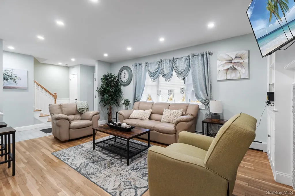 164 Colonial Springs Road Wheatley Heights NY 11798