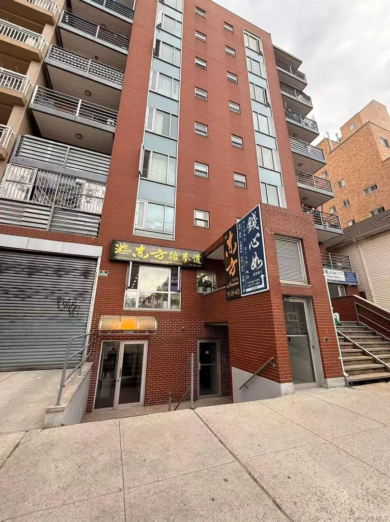 140-37 Cherry Avenue Flushing NY 11355