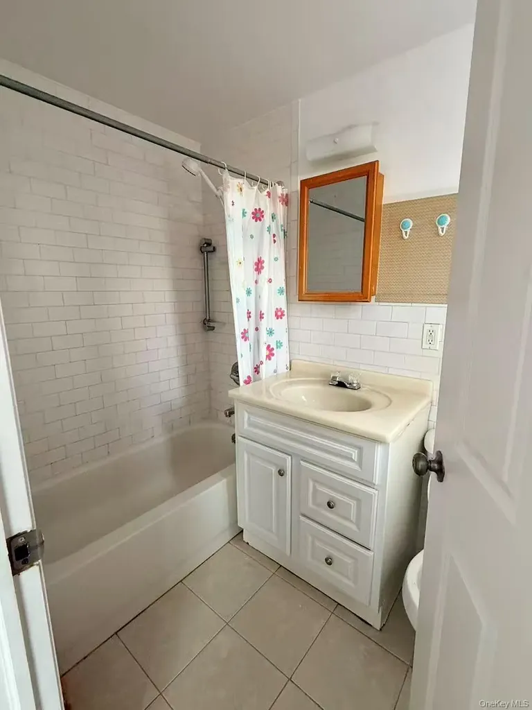 140-37 Cherry Avenue Flushing NY 11355