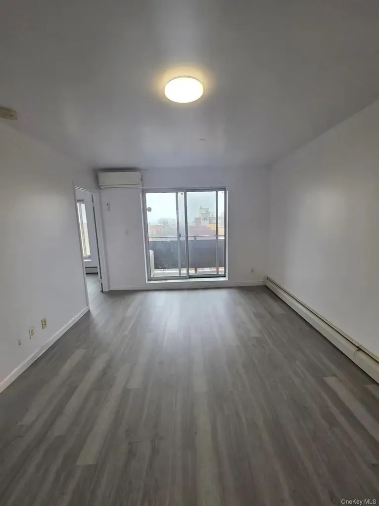 140-37 Cherry Avenue Flushing NY 11355