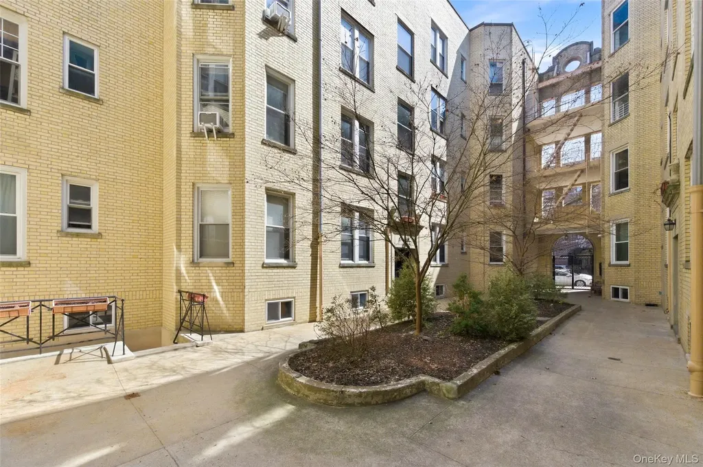 4006 7th Avenue Brooklyn NY 11232