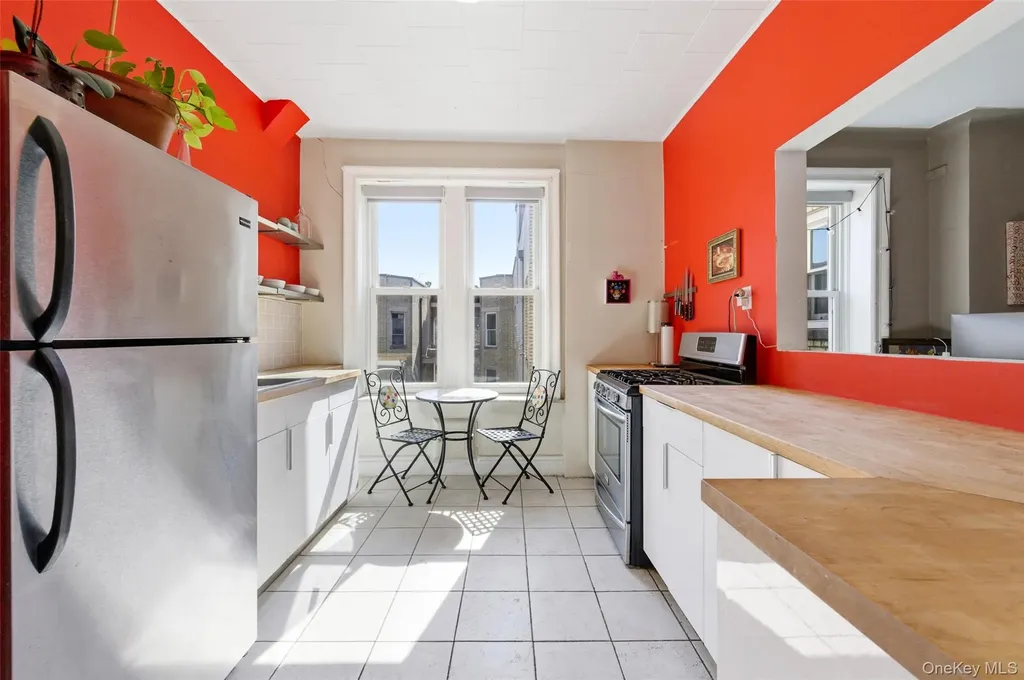 4006 7th Avenue Brooklyn NY 11232