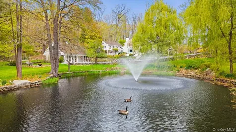 95 Croton Lake Road Katonah NY 10536