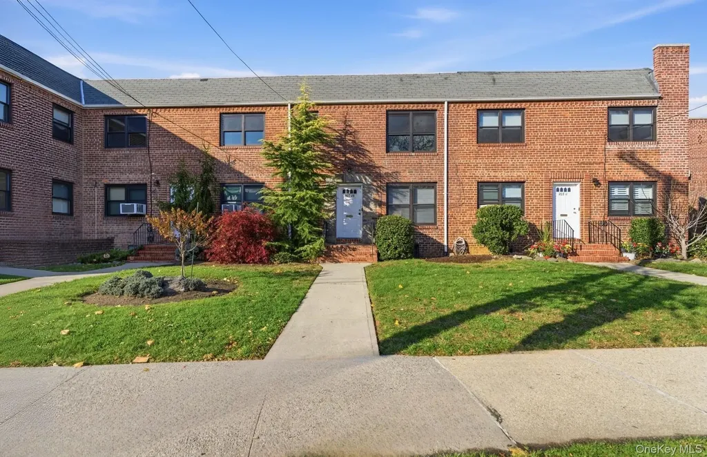 203-07 35th Avenue Bayside NY 11361