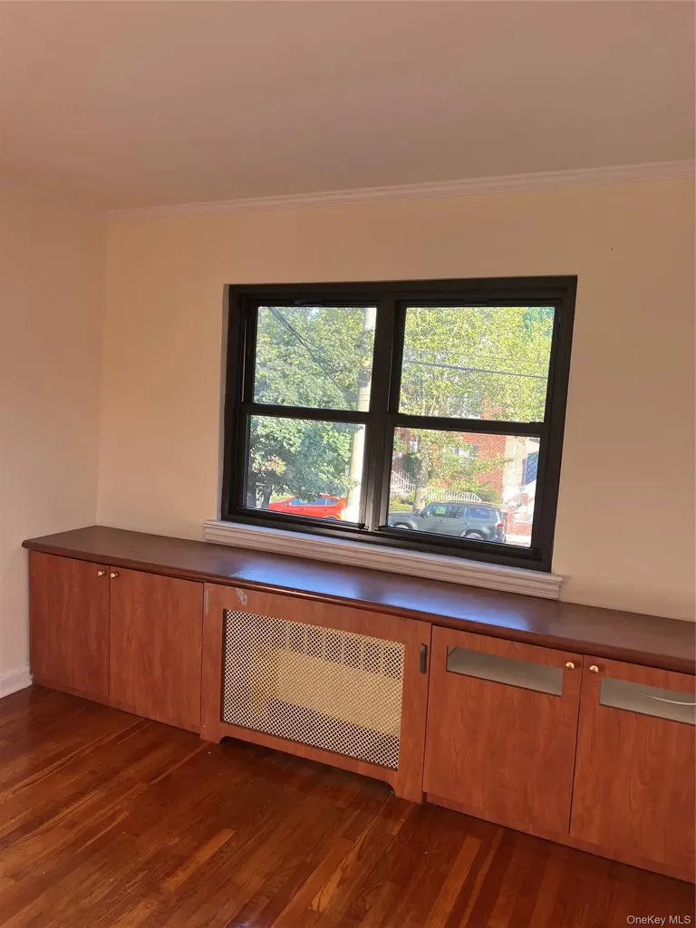 203-07 35th Avenue Bayside NY 11361