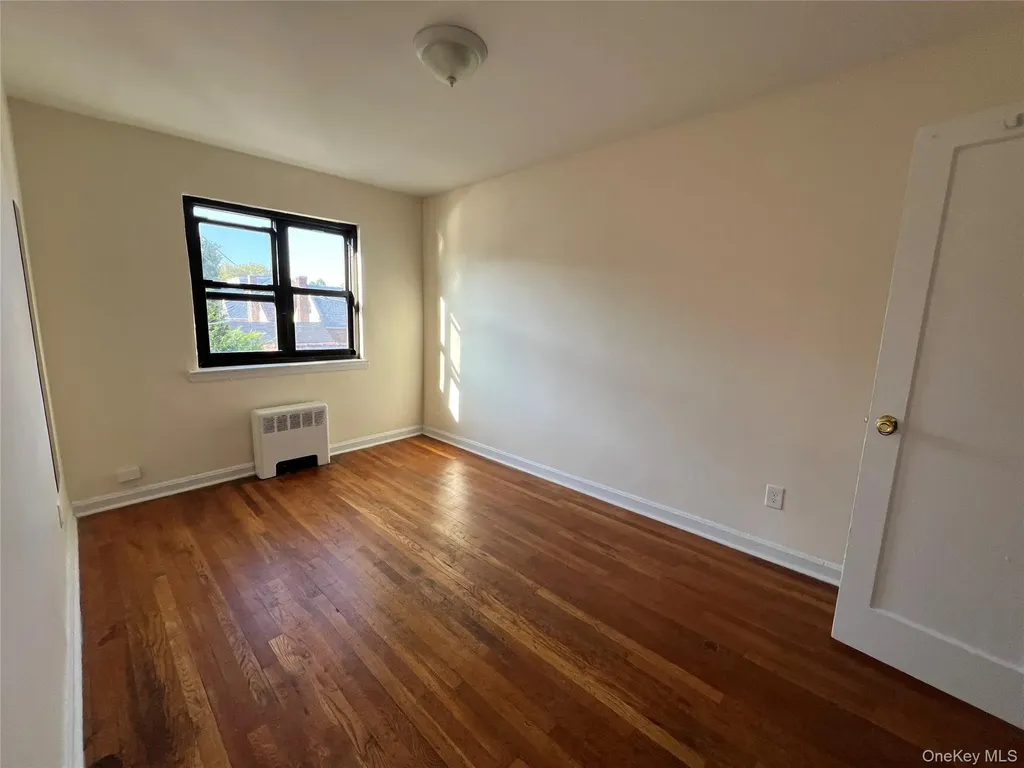 203-07 35th Avenue Bayside NY 11361