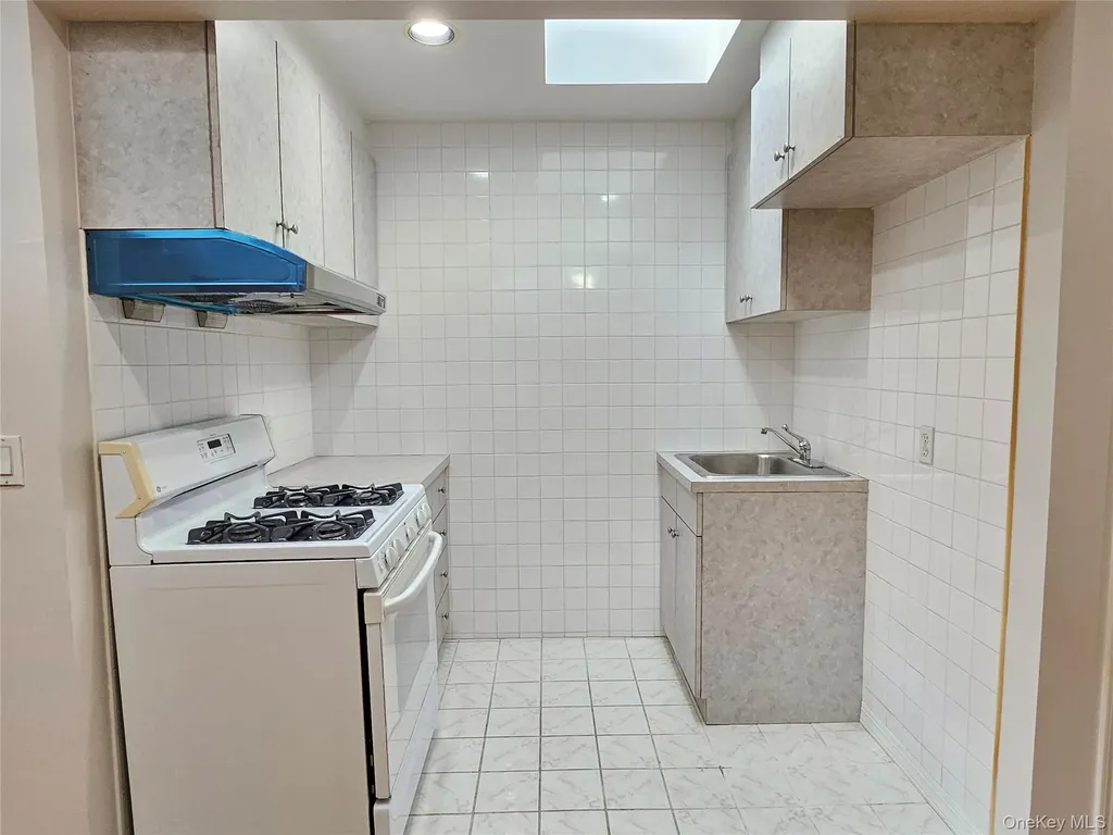 192-17 47th Avenue Flushing NY 11358