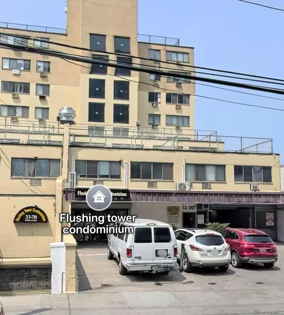 3370 E Prince Flushing NY 11354