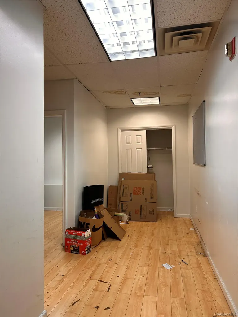 3370 E Prince Flushing NY 11354