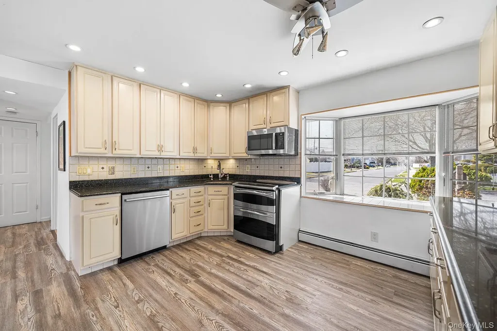 116 Red Maple Drive N Levittown NY 11756
