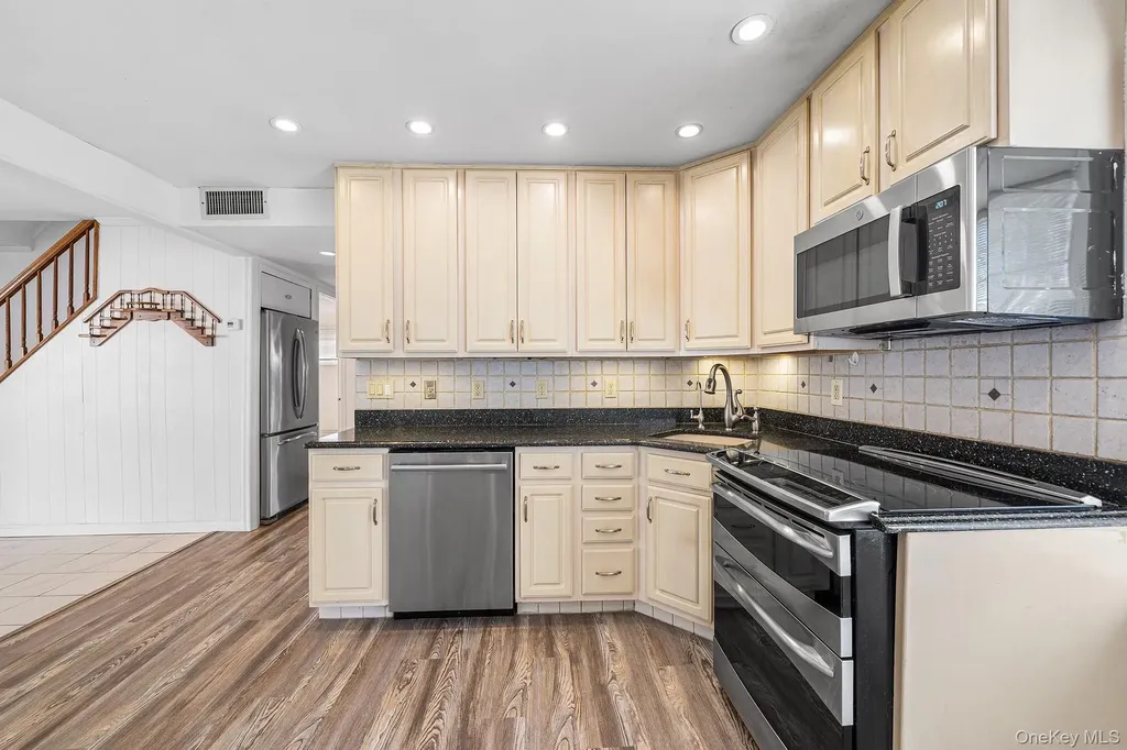 116 Red Maple Drive N Levittown NY 11756